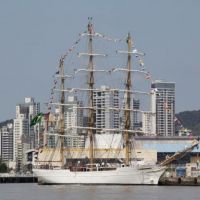 Veleiro Cisne Branco tem última visitação neste sábado