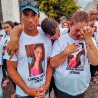 Amigos e familiares pedem justiça em caso de jovem que morreu de dengue