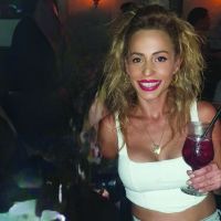 Itajaiense adotada e levada pra Israel busca família biológica após 37 anos