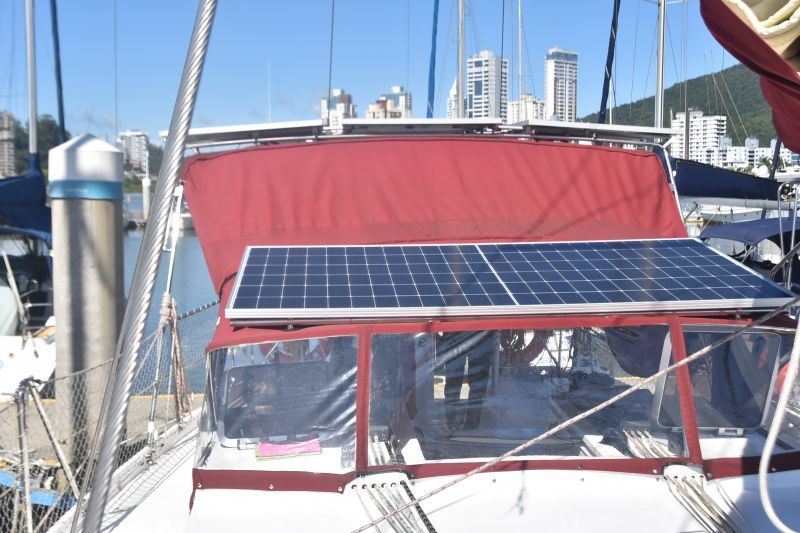 Placas solares garantem energia 