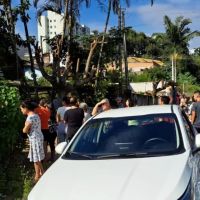 Homem é assassinado a tiros na porta de casa em Camboriú