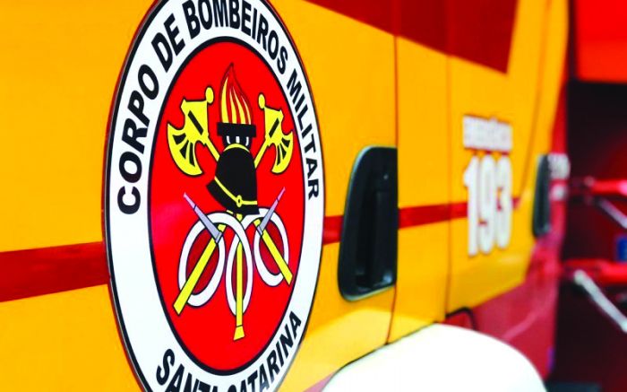 Vítima foi levada pelos bombeiros à UPA
(foto: divulgação)