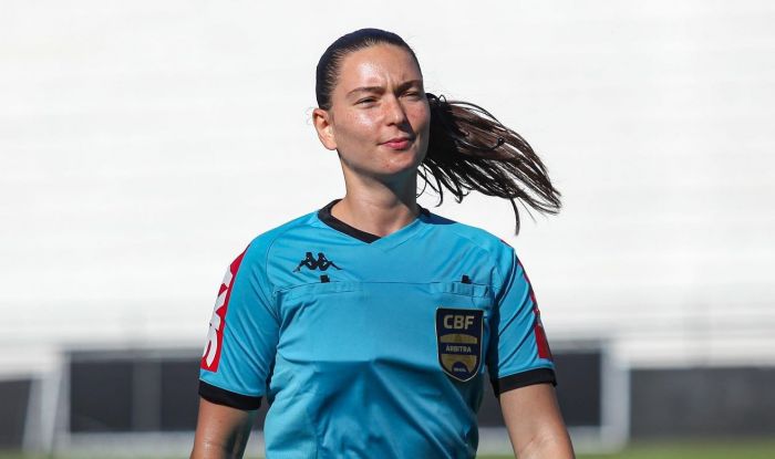 Árbitra destaca a evolução do futebol feminino
Foto: Arquivo pessoal/Tainan Bordignon