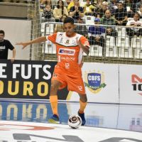 Camboriú Futsal busca primeira vitória contra Floripa