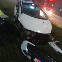 Motorista de Peugeot morre em capotamento