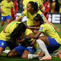 Brasil goleia o Panamá na estreia da Copa  