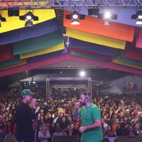 Mais de 20 mil pessoas curtiram a Festa do Bom Sucesso em Balneário