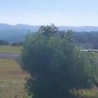 Vídeo: Avião bate asa no chão ao tentar pousar em Santa Catarina