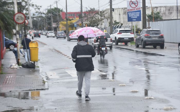 Tempo na região já muda no sábado, com chuva, frio e vento forte
(foto: João Batista)