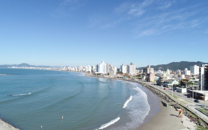  O projeto prevê o engordamento da praia numa extensão de 2,3 quilômetros 
(Foto: Arquivo)