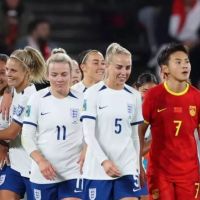 Goleadas de Inglaterra e Holanda marcam a terça-feira de Copa