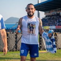 Avaí vence o Criciúma e sai do rebaixamento