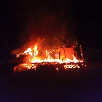 Incêndio destrói casas em Penha e Ilhota