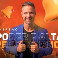 Ex-craque do Flamengo faz treinamento motivacional em Penha 