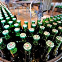 Fábricas da Heineken vendidas por 1 euro