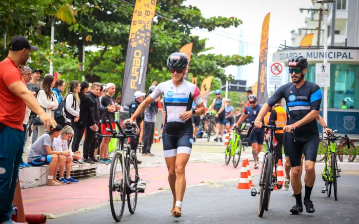 Prova envolve natação, pedal e corrida 
(foto: divulgação)