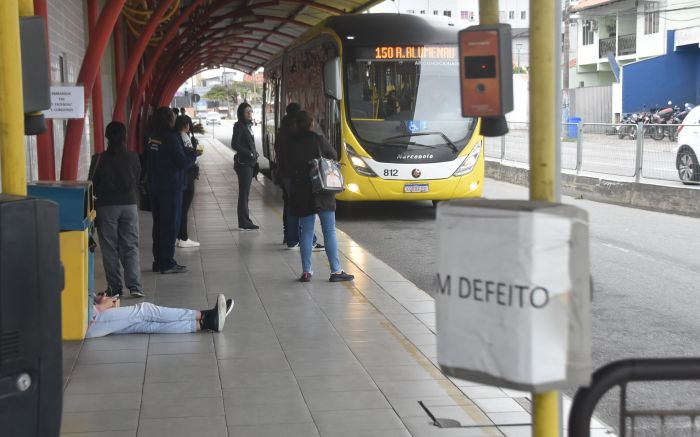 Estruturas sofrem com furtos, vandalismo e problemas de manutenção (fotos: João Batista)