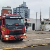 Explosão em posto de combustível deixa duas pessoas feridas em Santa Catarina