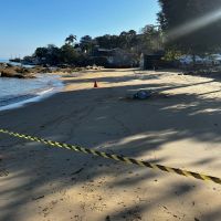 Vigia é encontrado morto na praia do Araçá 