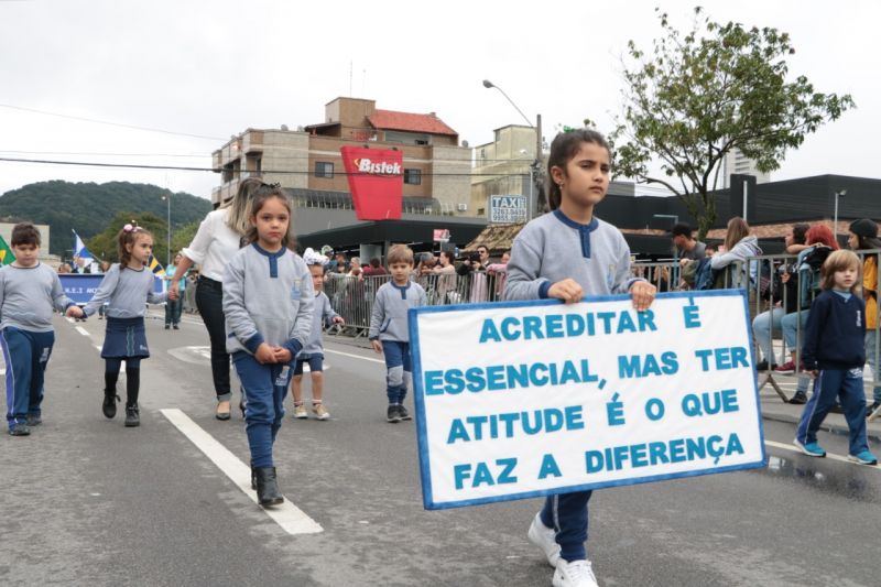 Desfile de 7 de Setembro em Itajaí. (Foto: divulgação)