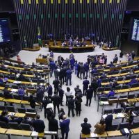 Concurso da Câmara dos Deputados tem salário de até R$ 34 mil