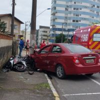 Motorista bêbado invade pista contrária e mata motociclista