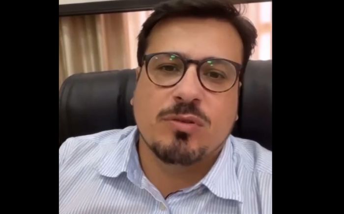 Prefeito pede empréstimo para comprar maquinário para a pavimentação das ruas de Penha (Foto: reprodução)