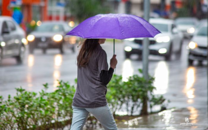 Chuva só se for bem fininho e isolada (Foto: Paulo Giovanny)