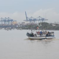 Barcos de pesca e coletes salva-vidas devem ter GPS