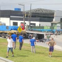 Motociclista fica ferida em acidente em Itajaí