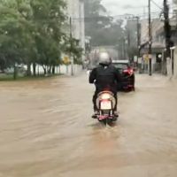 Em 24 horas, já choveu mais de 100 milímetros em Itajaí  