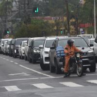 Multas de trânsito vão chegar por e-mail pra motoristas cadastrados em Itajaí