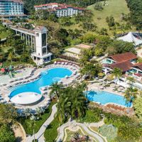 Fazzenda Park Hotel vai do mergulho na natureza ao luxo e conforto de um resort