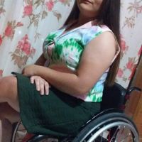 “Ajude a Jeziele”: Moradora de Penha precisa de R$ 11 mil para comprar nova cadeira de rodas