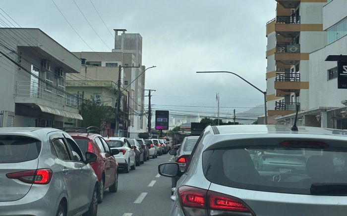 Travessia entre Navegantes e Itajaí ficou lotada nesta terça-feira (Foto: Leitor)