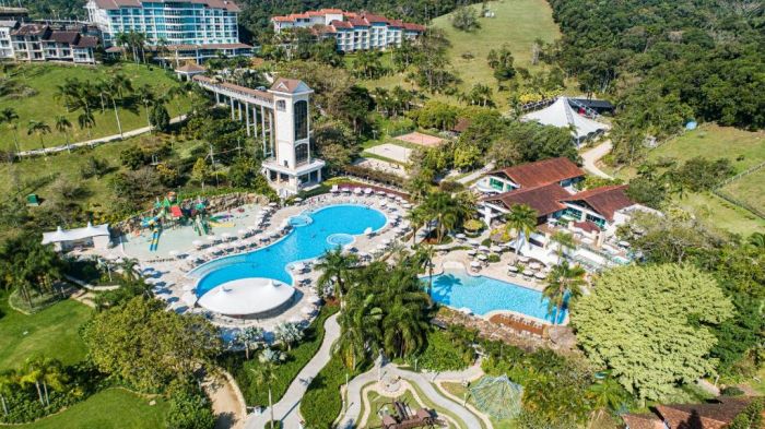 Fazzenda Park Hotel vai do mergulho na natureza ao luxo e conforto de um resort (Foto: Divulgação)