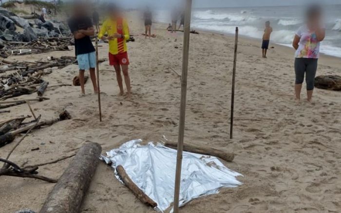 Banhista desaparece na Praia Brava de Caiobá