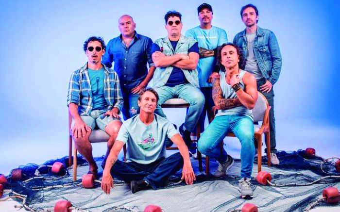 Giana Cervi, Baile da Capivara, Louise Lucena e William Ozzy agitam o Mercado Público de Itajaí (Foto: Divulgação) 