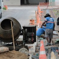 Reurbanização da Praia Brava avança para obras nas calçadas