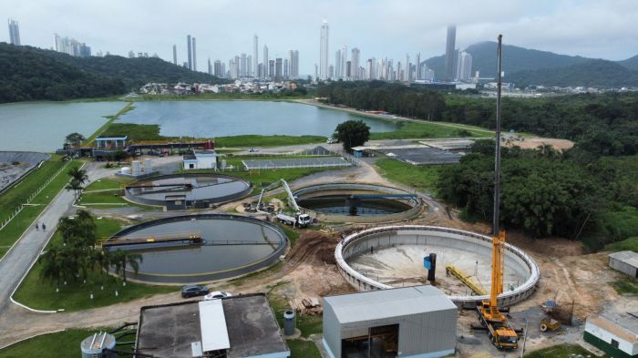 Falta de tratamento fez esgoto bruto ser jogado no rio, diz promotor (Foto: Arquivo/Divulgação)