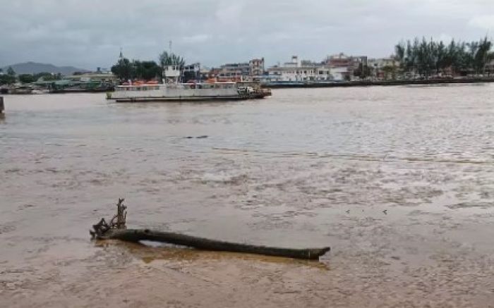 Cordas ficaram presas na hélice
(Foto: Reprodução)