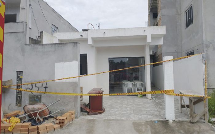 Fogo destruiu igreja em Camboriú (Foto:DIVULGAÇÃO cbmsc)