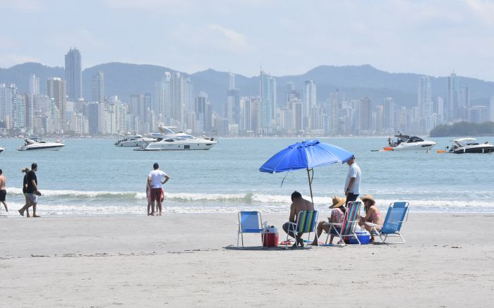 Objetivo é registrar a percepção dos banhistas e comerciantes após a obra de alargamento da praia
(Foto: João Batista/Arquivo DIARINHO)