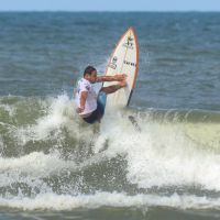 Brasileiro Master de surfe reúne atletas de 13 estados em Navegantes