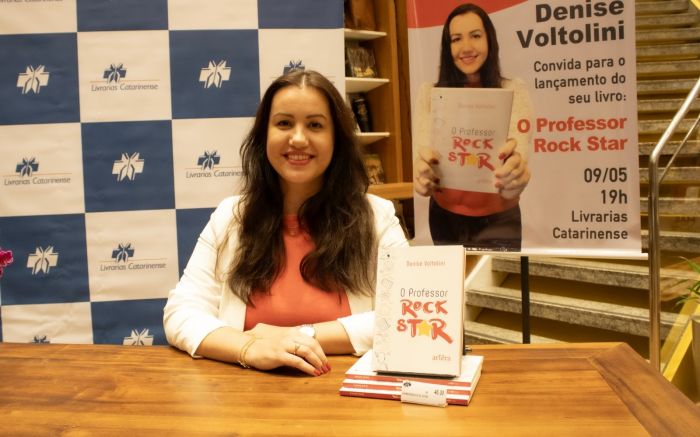 Obra de Denise Voltolini fala sobre o protagonismo dos professores
(Foto: Ana Anselmo)