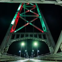 Ponte Hercílio Luz passa por teste de nova iluminação; veja as imagens 