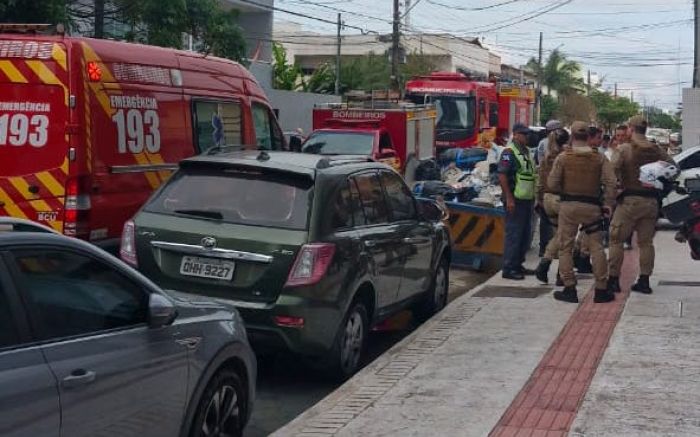 Uma pessoa morreu no local da explosão (Foto do leitor)