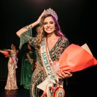 Conheça a professora de Floripa que vai concorrer ao Miss Brasil 