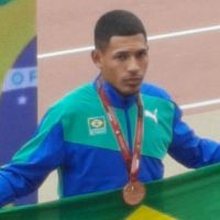 Itajaiense conquista um ouro e um bronze no Sul-Americano de atletismo