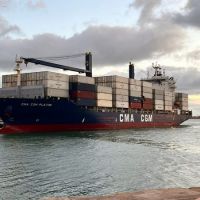 Porto de Itajaí deve receber mais um navio de contêineres em julho